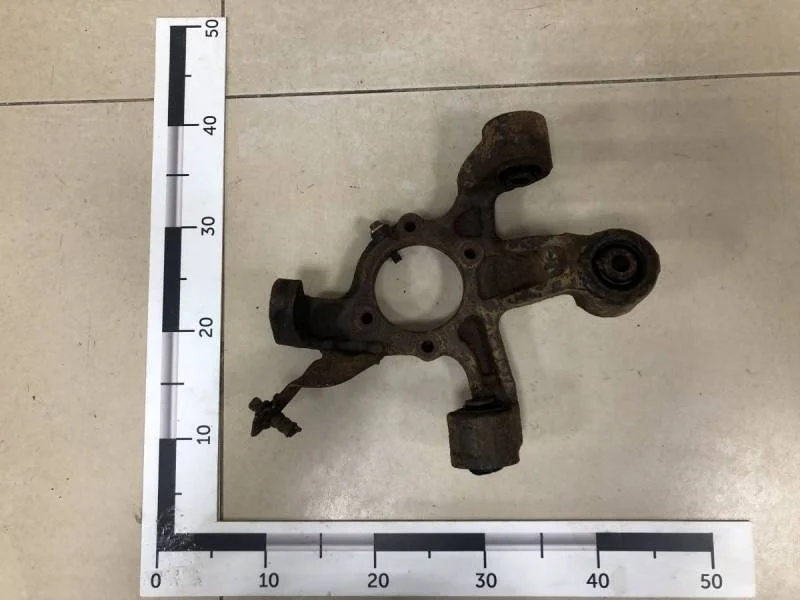 Кулак поворотный задний правый Suzuki Grand Vitara 2005-2015