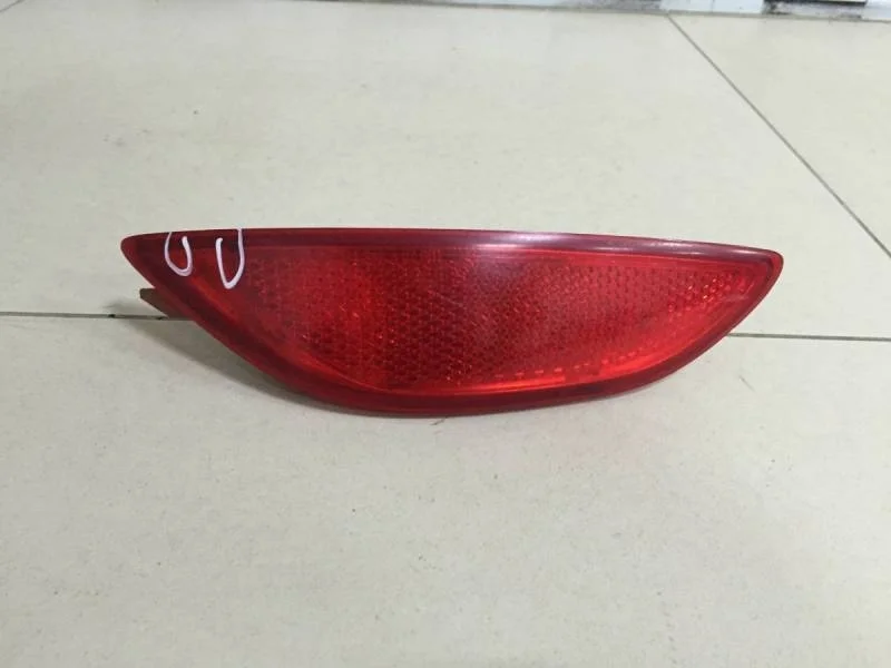 Отражатель в бампер задний левый Hyundai Solaris 2010-2017