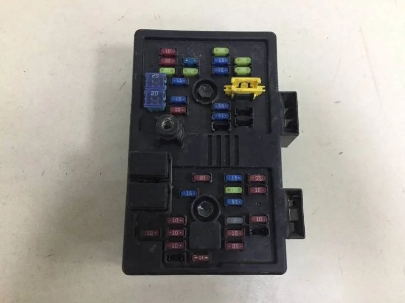 Блок предохранителей Chevrolet Captiva (C100) 2006-2011