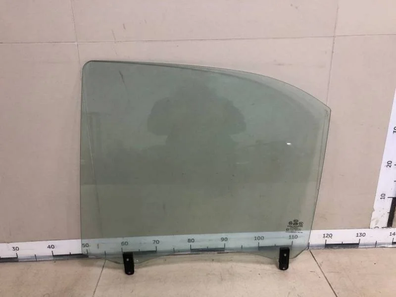 Стекло двери задней левой Kia Sorento (BL, JC) 2002-2009