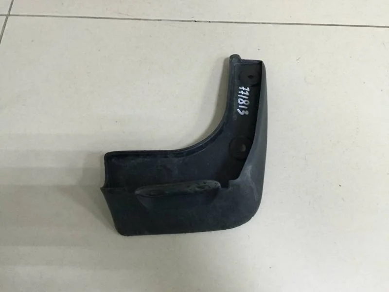 Брызговик задний правый Hyundai Solaris 2010-2017