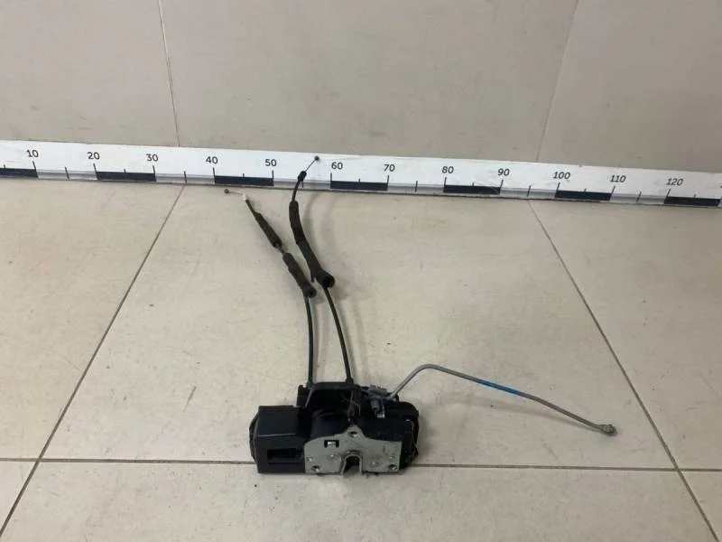 Замок двери передней правой Chevrolet Captiva (C100) 2006-2011