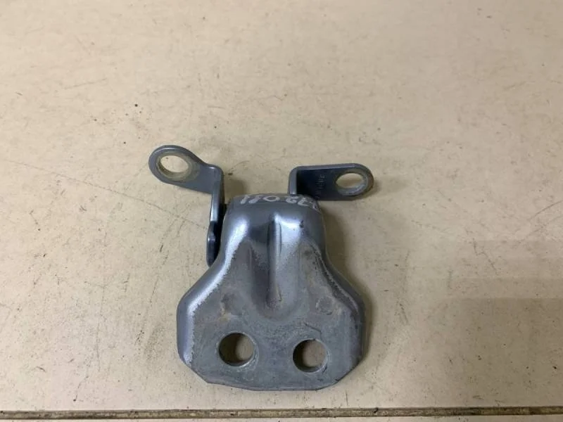 Петля двери задней правой нижняя Ford Fusion (JU) 2002-2012