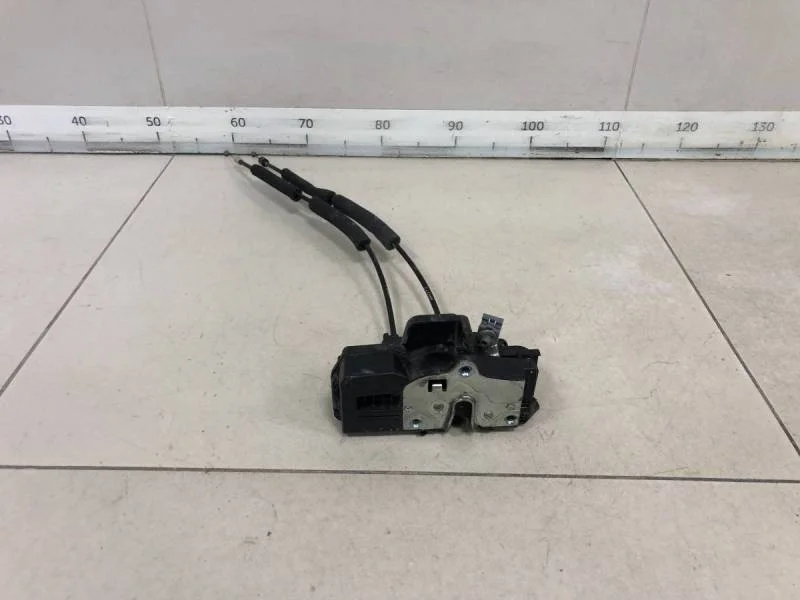 Замок двери передней правой Chevrolet Captiva (C100) 2006-2011