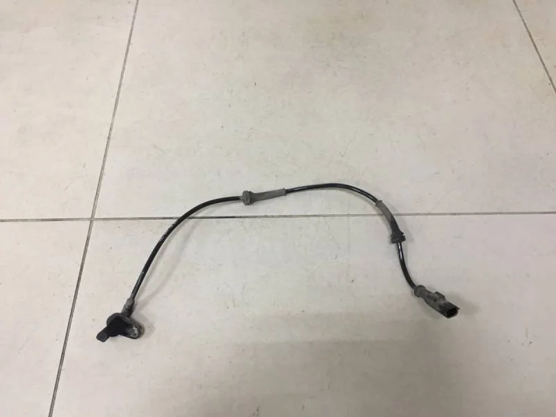 Датчик ABS задний левый Renault Sandero 2009-2014