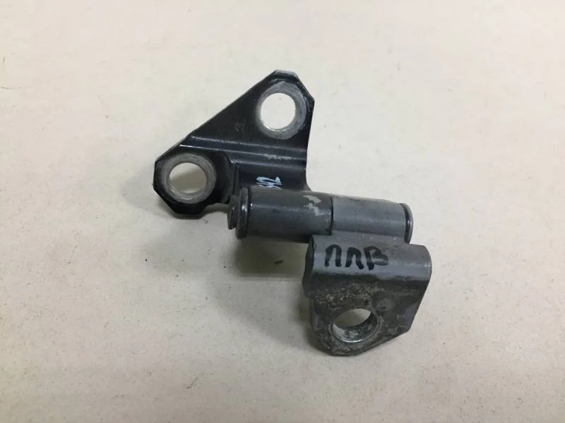 Петля двери передней левой верхняя Lexus LS600h (XF40) 2006-2009