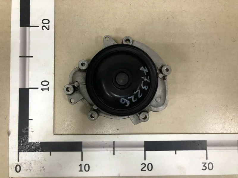 Насос водяной (помпа) Mercedes-Benz S-Class (W221) 2005-2013