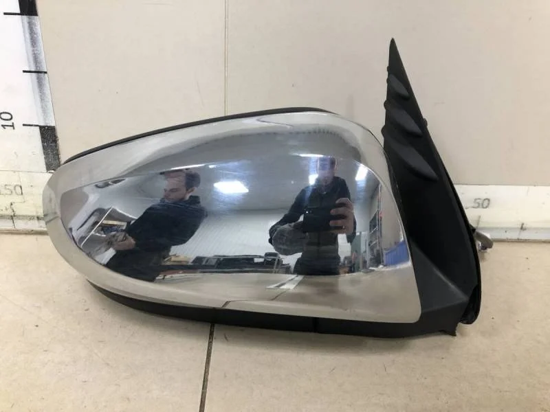 Зеркало правое электрическое Toyota Hilux 2015>