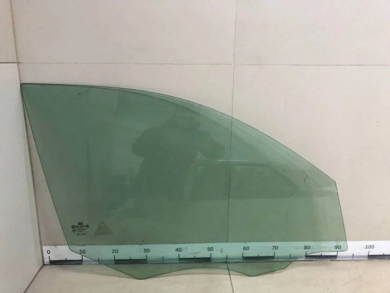 Стекло двери передней правой Kia Sorento (XM) 2009>