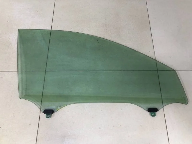 Стекло двери передней правой Toyota Camry (V40) 2006-2011
