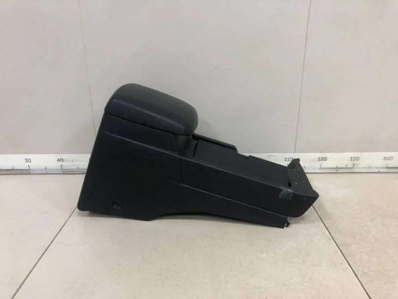 Консоль центральная Suzuki Grand Vitara 2005-2015