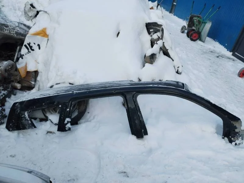 Стойка центральная правая Mitsubishi Outlander XL (CW) 2006-2012