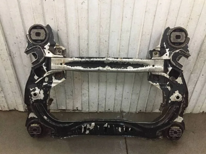 Балка подмоторная Audi A8 (D3, 4E) 2002-2010