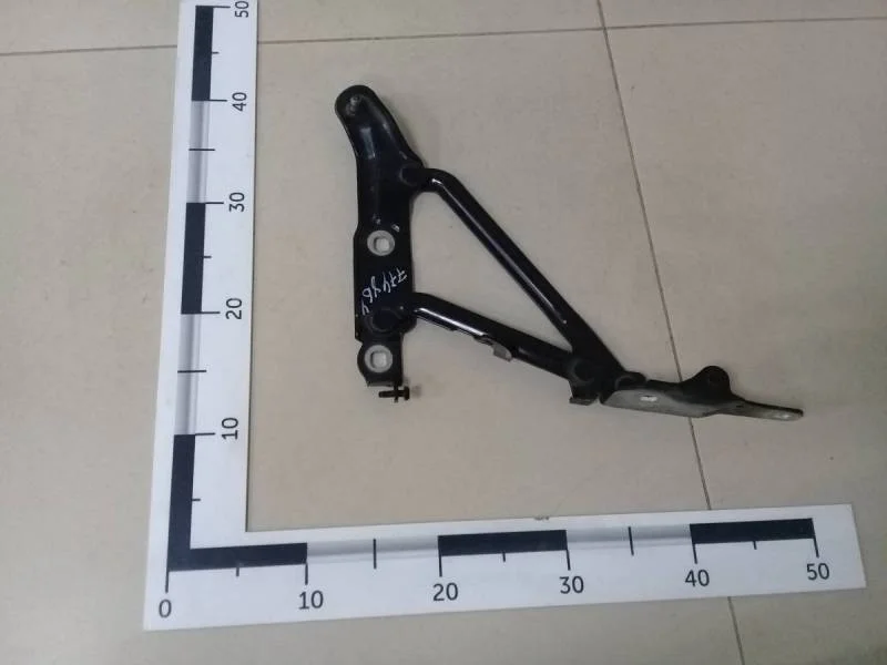 Петля крышки багажника Ford Mondeo 4 2007-2015