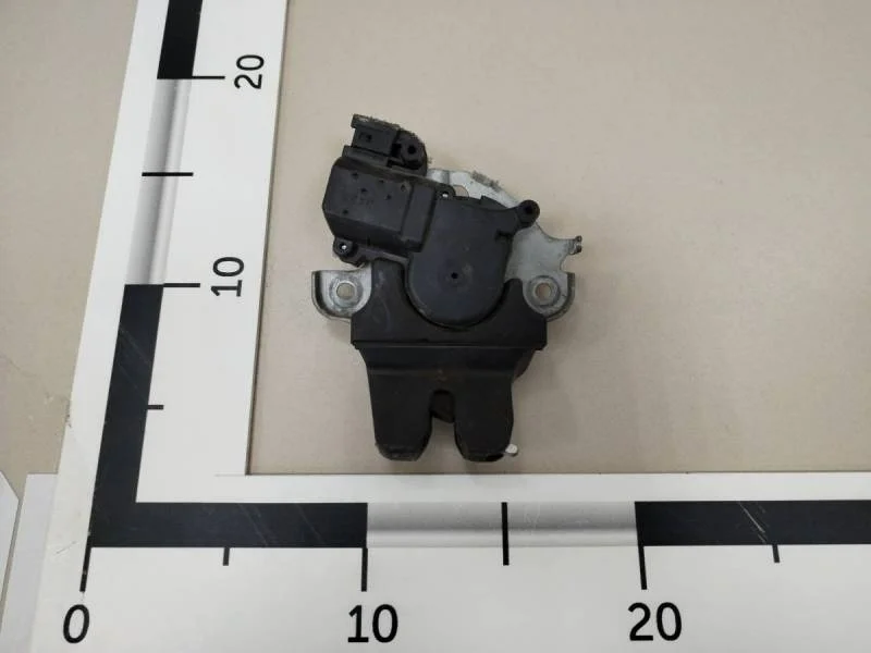 Замок багажника Mitsubishi Lancer X (CX, CY)  2007>