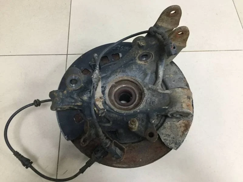 Кулак поворотный задний правый Volkswagen Touareg (7L) 2002-2010