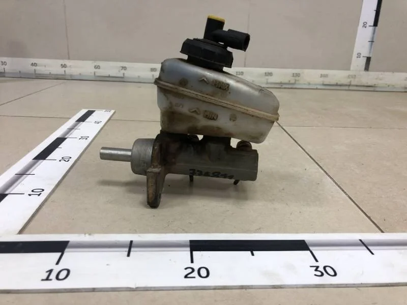 Цилиндр тормозной главный Renault Logan (1) 2005-2014