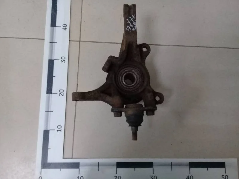 Кулак поворотный передний левый Kia Rio 2 (JB) 2005-2011