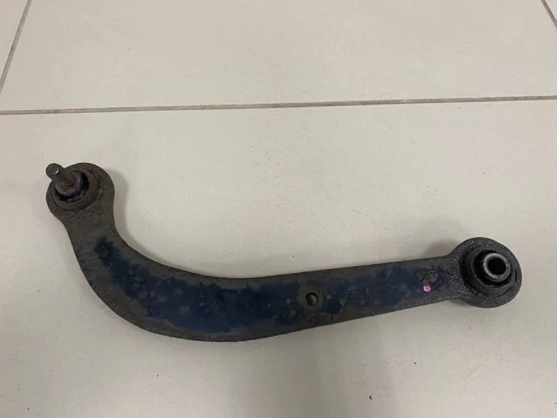 Рычаг задний верхний Toyota Avensis (T250) 2003-2009