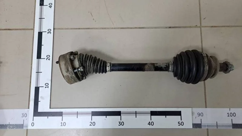 Полуось передняя левая Volkswagen Polo (Sed RUS) 2011>