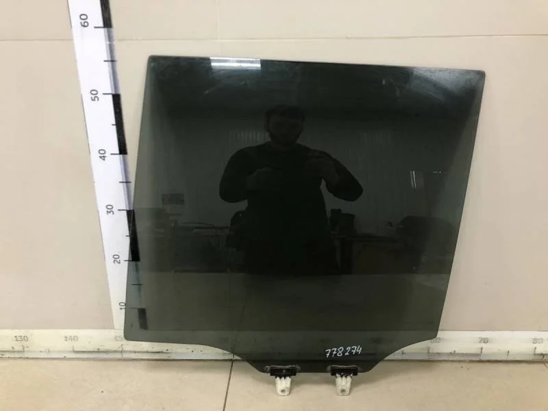 Стекло двери задней левой Suzuki Grand Vitara 2005-2015