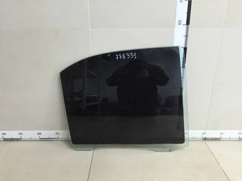 Стекло двери задней правой Kia Sorento (BL, JC) 2002-2009