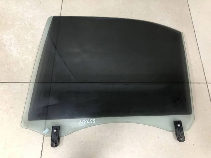 Стекло двери задней левой Kia Sorento (BL, JC) 2002-2009