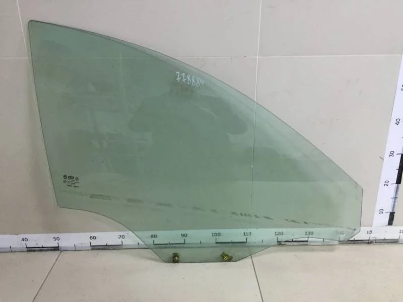 Стекло двери передней правой Chevrolet Captiva (C100) 2006-2011