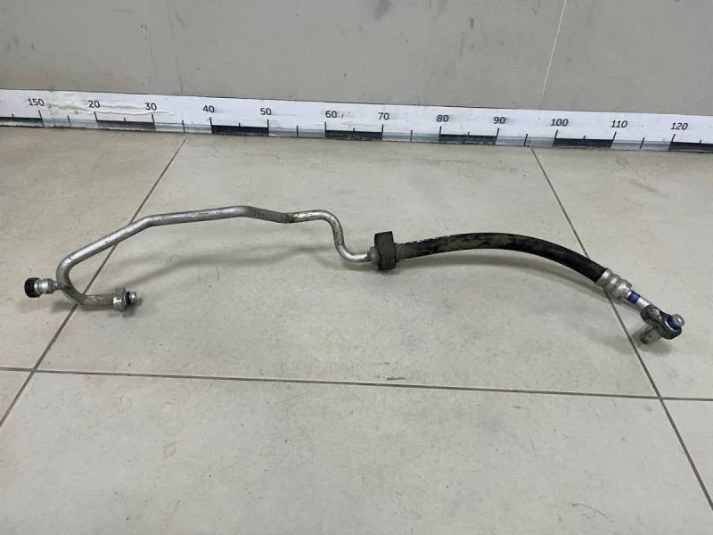 Трубка кондиционера Kia Sorento (XM) 2009>