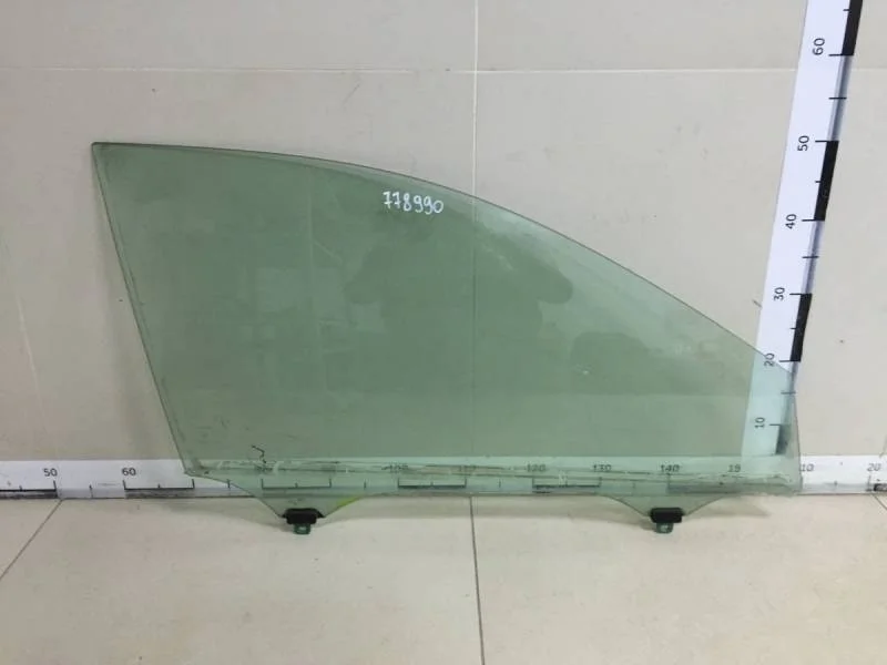 Стекло двери передней правой Toyota Camry (V40) 2006-2011