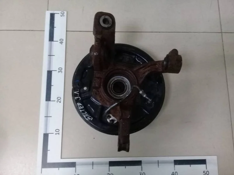 Кулак поворотный задний левый Renault Duster 2012>