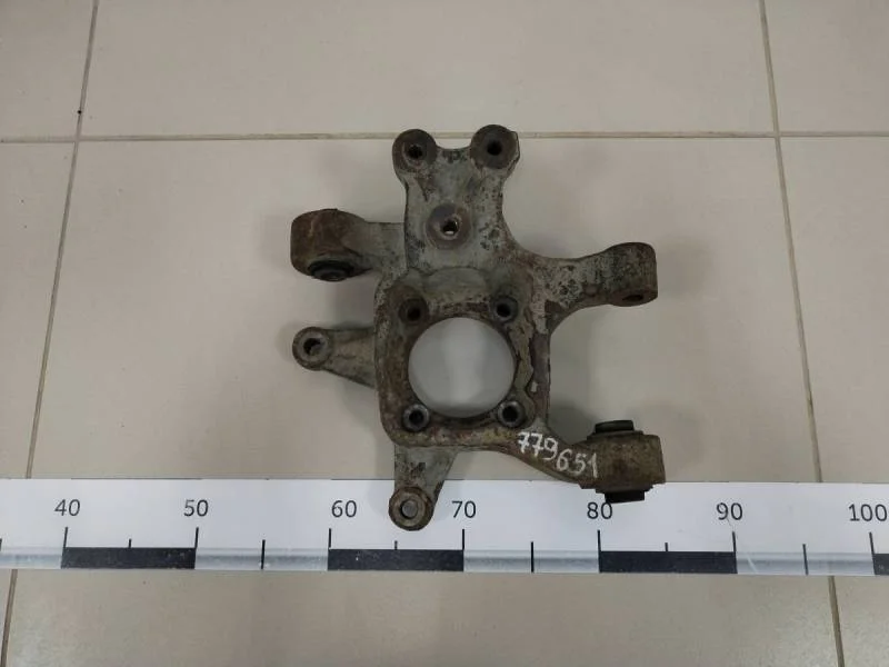 Кулак поворотный задний левый Chevrolet Captiva (C100) 2006-2011