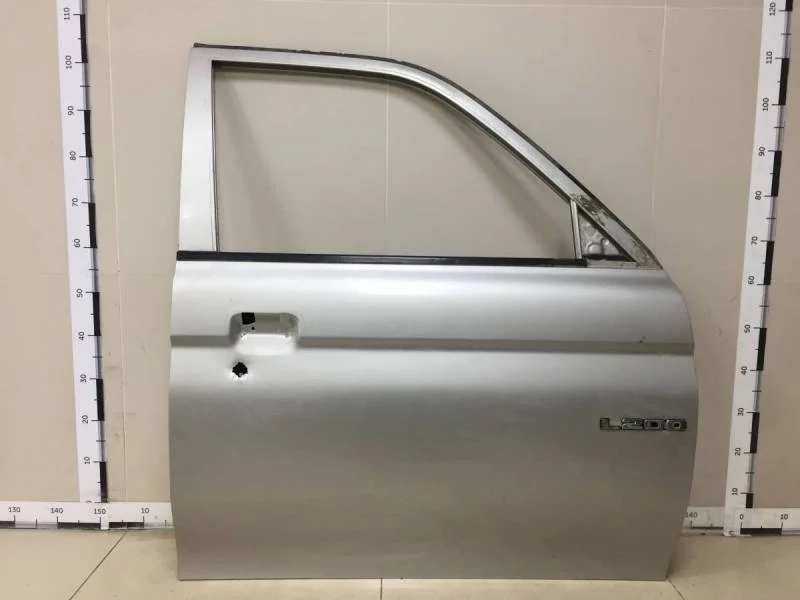 Дверь передняя правая Mitsubishi L200 (K6,K7) 1996-2006