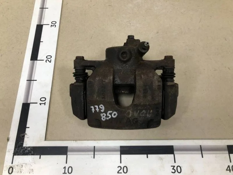 Суппорт передний левый Volkswagen Polo (Sed RUS) 2011>