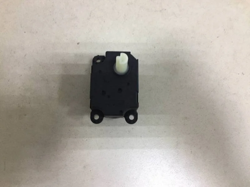 Моторчик заслонки печки Mitsubishi Lancer X (CX, CY)  2007>