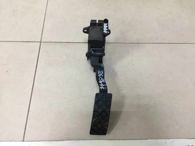 Педаль газа Volkswagen Polo (Mk6) 2020>