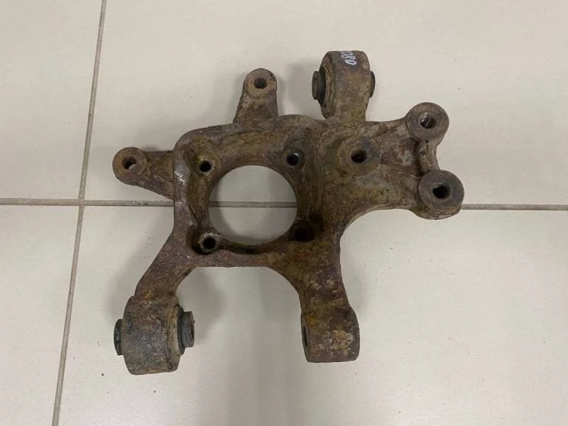 Кулак поворотный задний левый Opel Antara 2007-2015