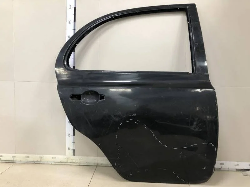 Дверь задняя правая Nissan Micra (K12) 2002-2010