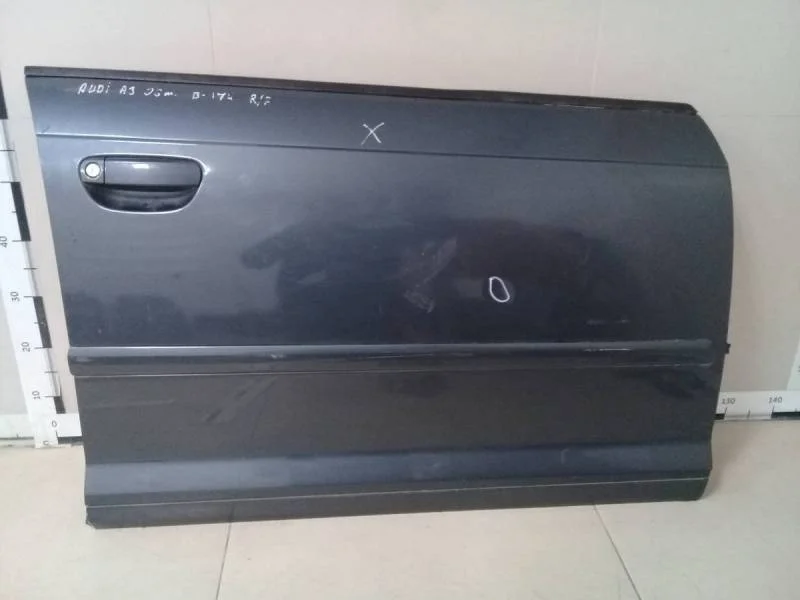 Дверь передняя правая Audi A3 (8P) 2004-2013
