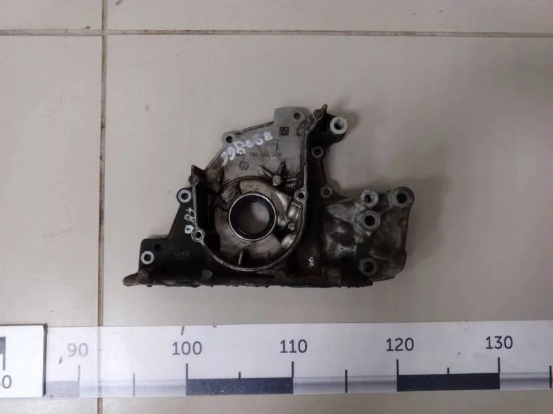 Насос масляный Skoda Rapid 2012-2020