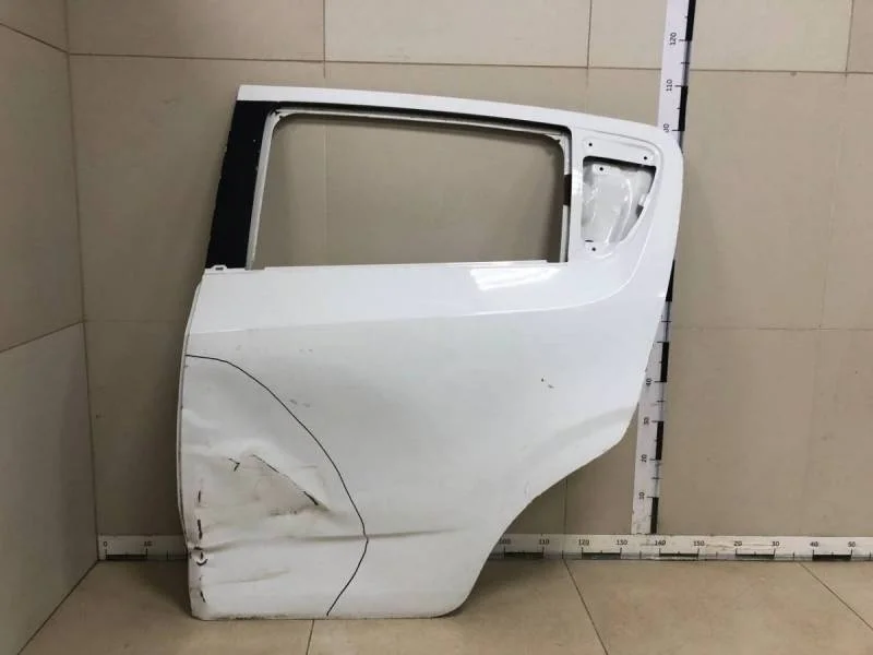 Дверь задняя левая Chevrolet Aveo T300 2011>