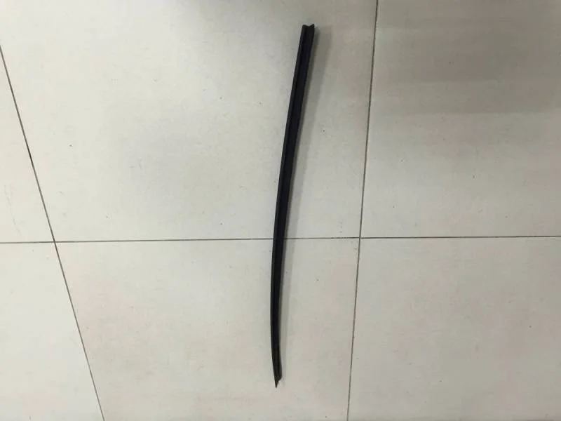 Молдинг лобового стекла Audi A5 (8T) 2009-2016