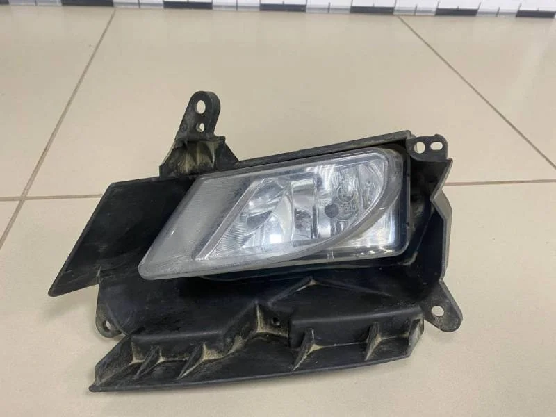Фара противотуманная левая Mazda Mazda 3 (BL) 2009-2013