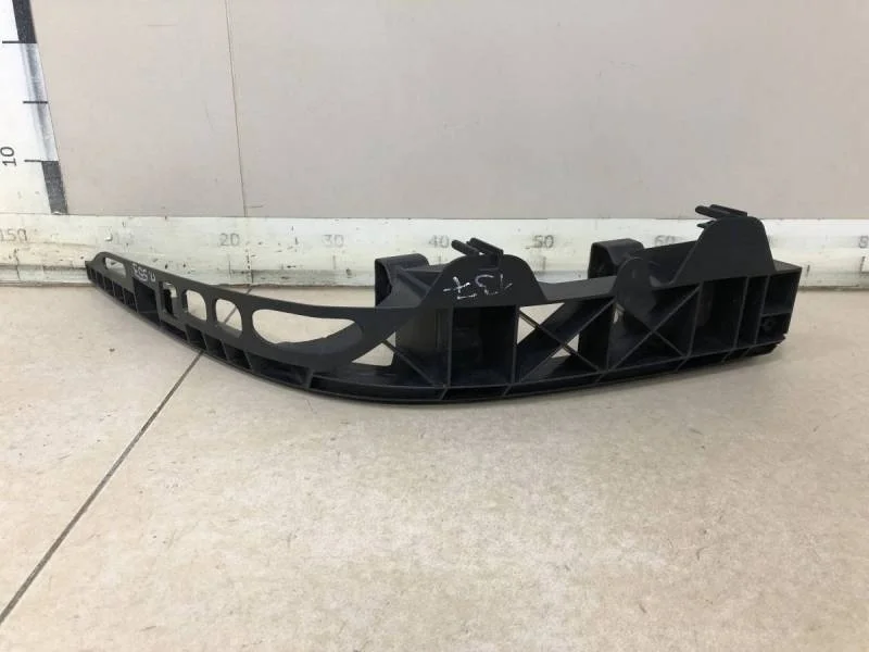 Кронштейн заднего бампера правый Mercedes-Benz CLS-Class (W219) 2004-2010