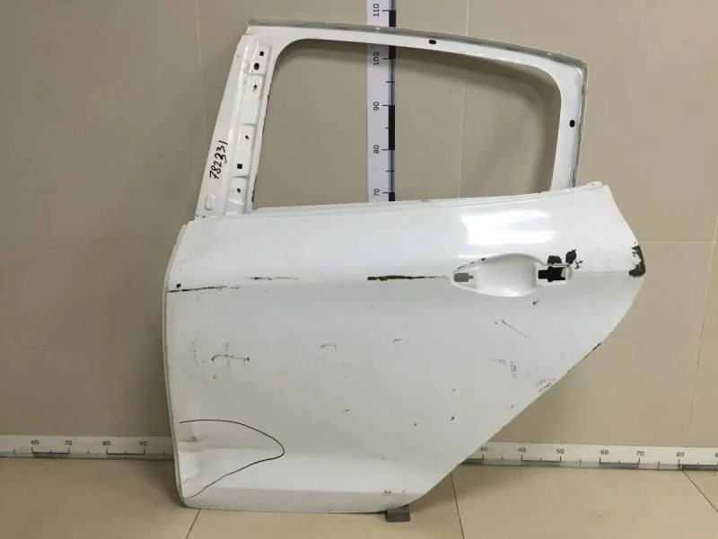 Дверь задняя левая Peugeot 208 2012>