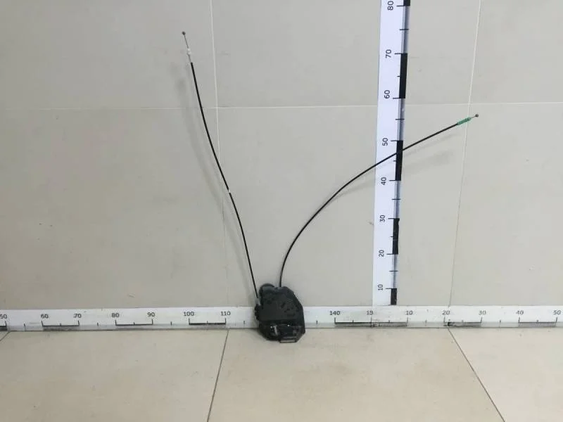 Замок двери задней левой Toyota Camry (V40) 2006-2011