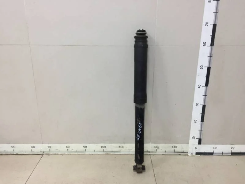 Амортизатор задний Toyota Corolla E150 2006-2013