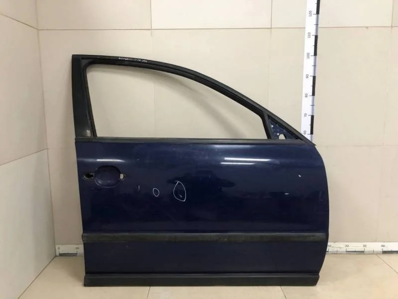 Дверь передняя правая Volkswagen Passat B5 2000-2005