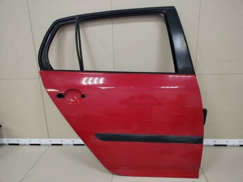 Дверь задняя правая Volkswagen Golf 5 (1K) 2003-2009