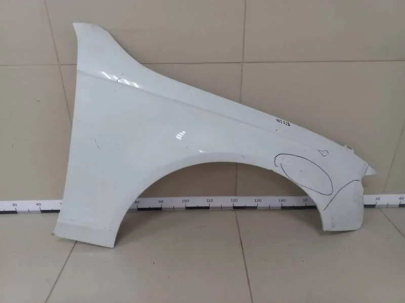 Крыло переднее правое Audi A4 (B8) 2007-2015